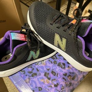 New without tags youth size 6.5